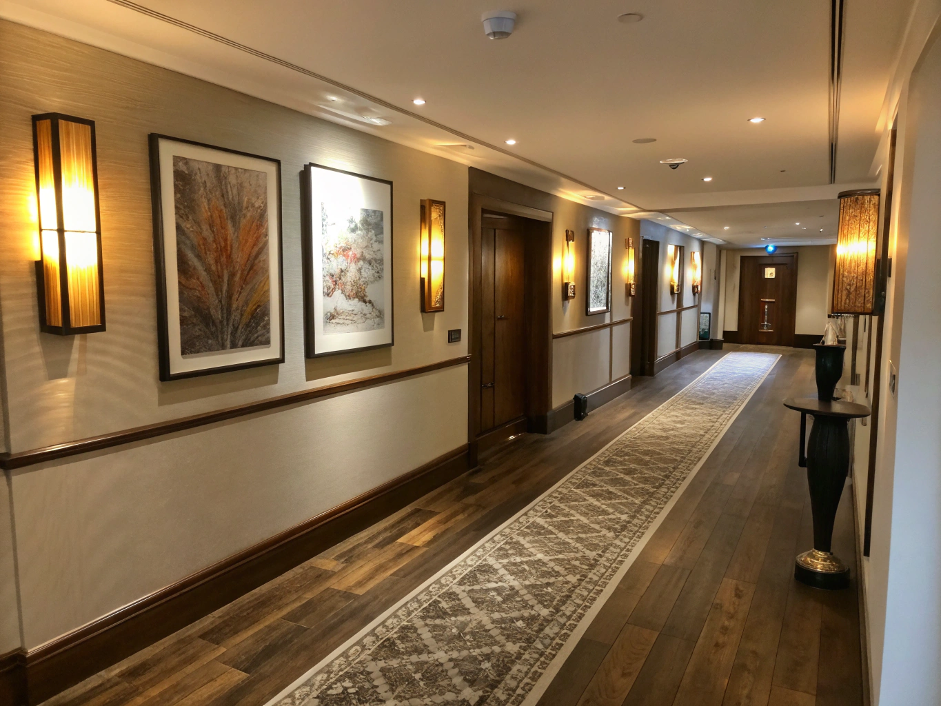 Interior space optimized for ergonomic and sensory living - nocturnal hallway with low-level guidance illumination